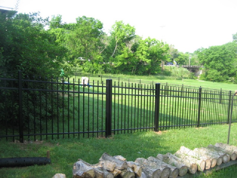 4' satin black straight spear with gate racked on hill